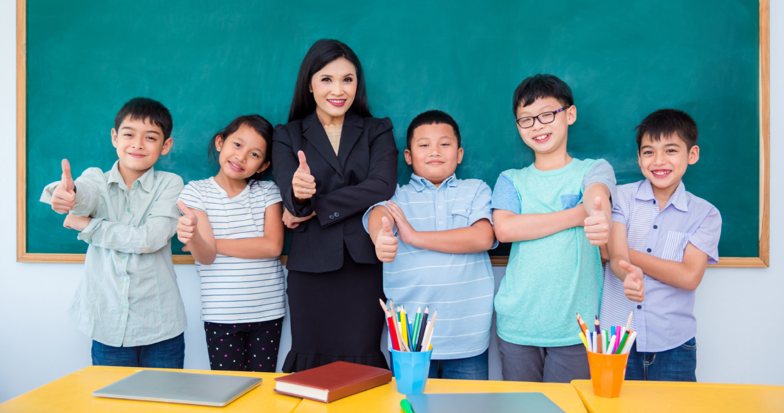 Antara Guru dan Murid: Ikatan Belajar dan Bertumbuh yang Tak Tergantikan oleh AI