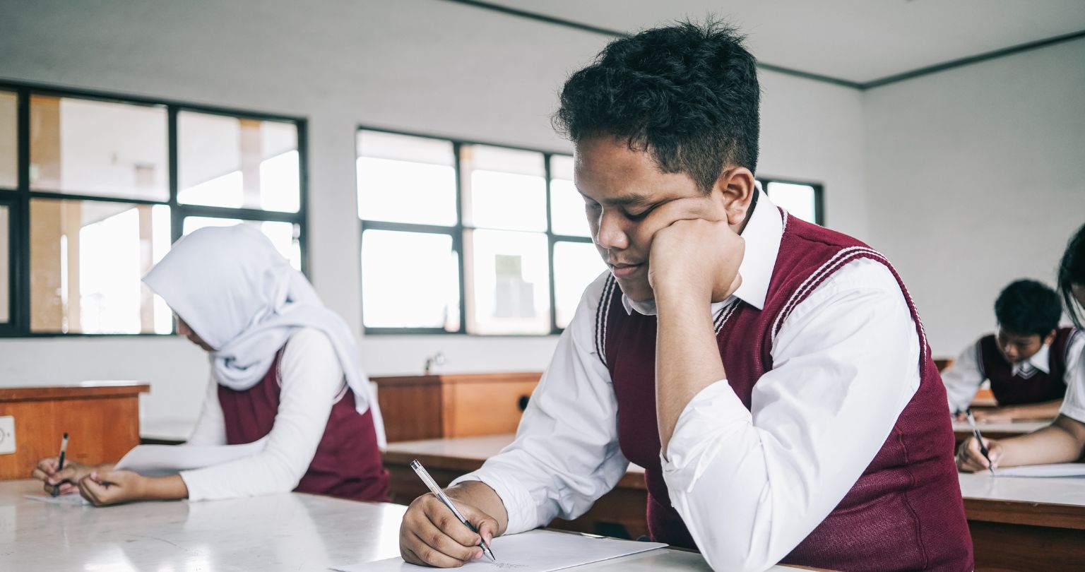 Mau Ikut Tes Bahasa Inggris? Pahami Dulu Bedanya High Stakes dan Low Stakes Test!